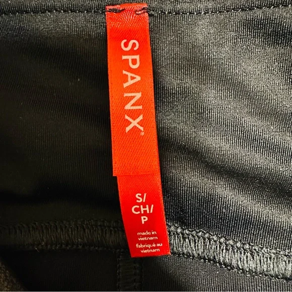 SPANX Shape Faux Leather Leggings Size Small - Picture 8 of 8